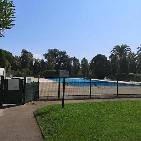 Iselette Du Riou Apartment Mandelieu